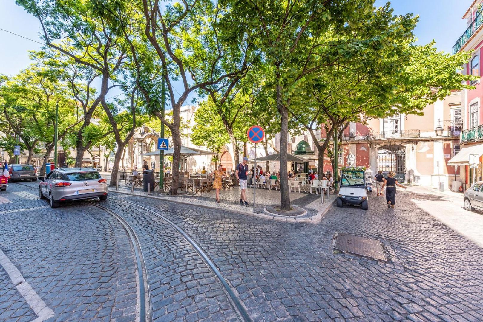 リスボンGuestready - Newly Renovated Chiado Havenアパートメント エクステリア 写真